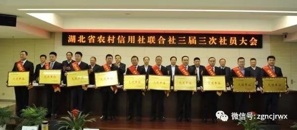 李亚华：防范化解金融风险，加快推进高质量发展